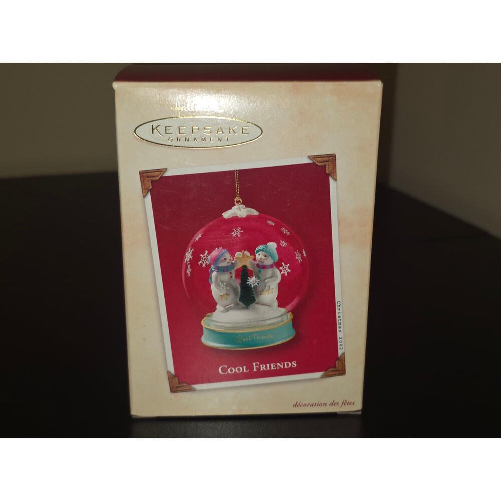 Hallmark Keepsake Cool Friends Snowmen and Christmas Tree Ornament & Box 2002